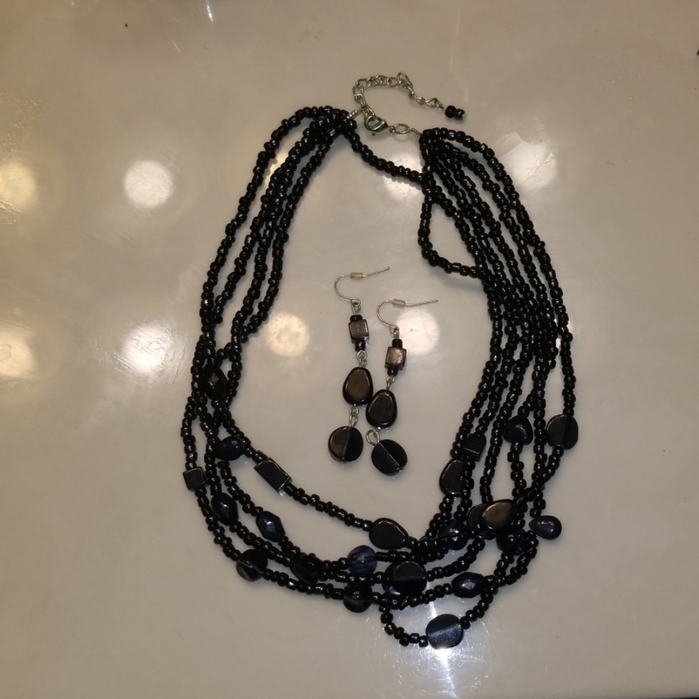 Necklace and Earrings set